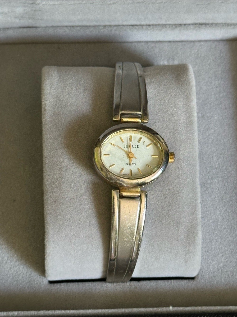 Vintage 1980s decade stainless steel women’s watch